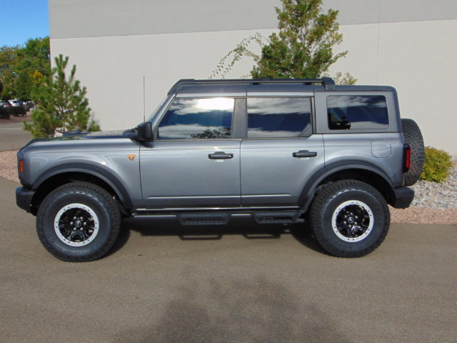 Certified 2023 Ford Bronco Badlands w/ Sasquatch Package AWD/4WD image 3