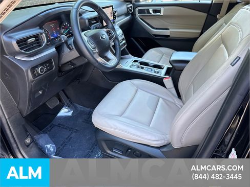 Used 2023 Ford Explorer XLT w/ Equipment Group 202A image 11