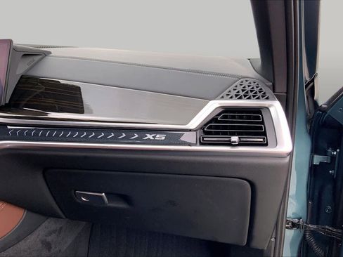 Used 2024 BMW X5 xDrive40i w/ Premium Package AWD/4WD image 18