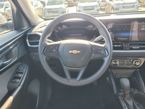 Certified 2025 Chevrolet TrailBlazer LT AWD/4WD image 15