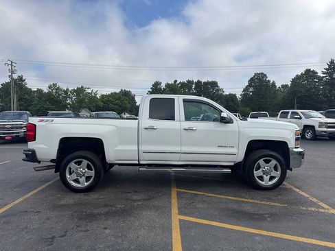 Used 2015 Chevrolet Silverado 2500 LTZ w/ LTZ Plus Package AWD/4WD image 22