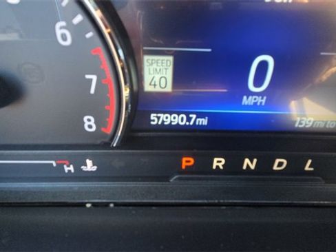 Used 2022 Ford Explorer XLT w/ Equipment Group 202A image 11