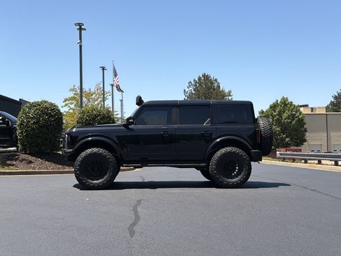 Used 2022 Ford Bronco Outer Banks AWD/4WD image 14