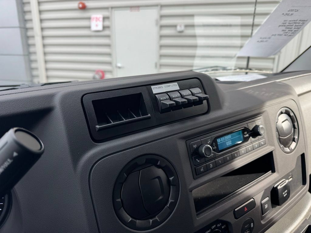 New 2026 Ford E-350 and Econoline 350 Super Duty w/ Interior Upgrade Package RWD image 30