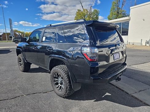 Used 2023 Toyota 4Runner SR5 Premium w/ Moonroof Package image 7