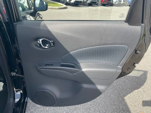 Used 2016 Nissan Versa Note SV FWD image 38