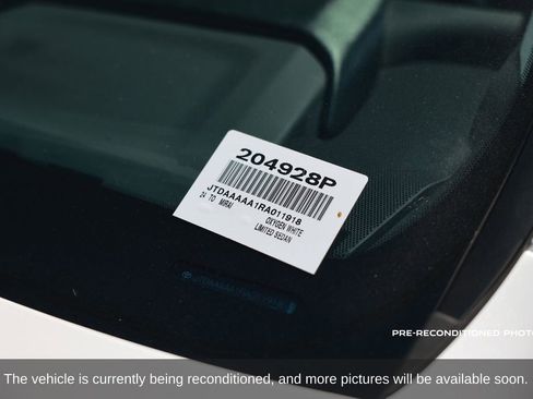 Used 2024 Toyota Mirai w/ Advanced Technology Package image 36