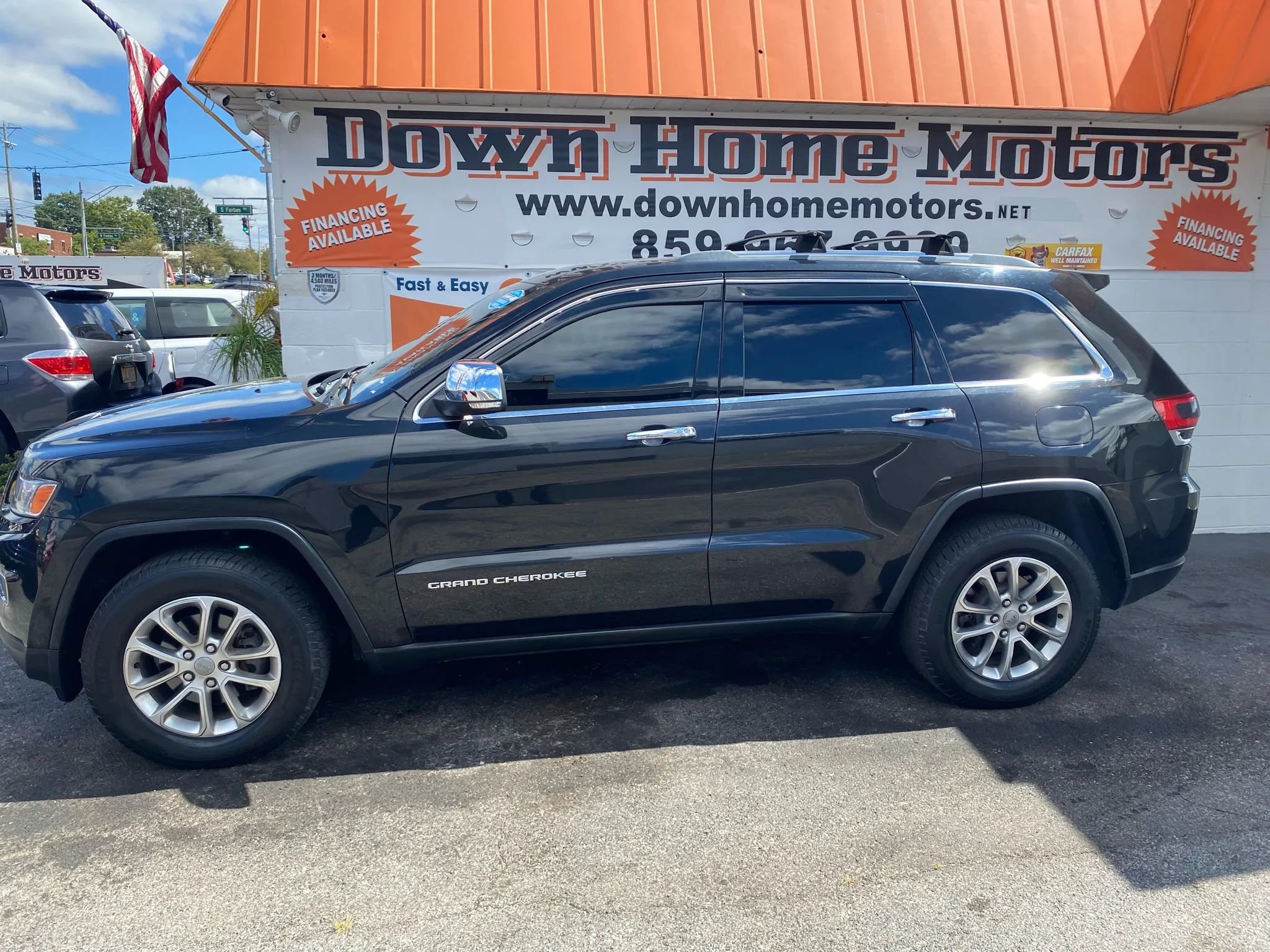 Used 2014 Jeep Grand Cherokee Limited AWD/4WD image 1