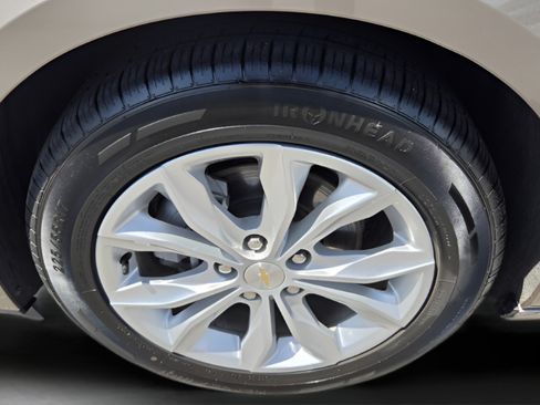 Used 2024 Chevrolet Malibu LT FWD image 30