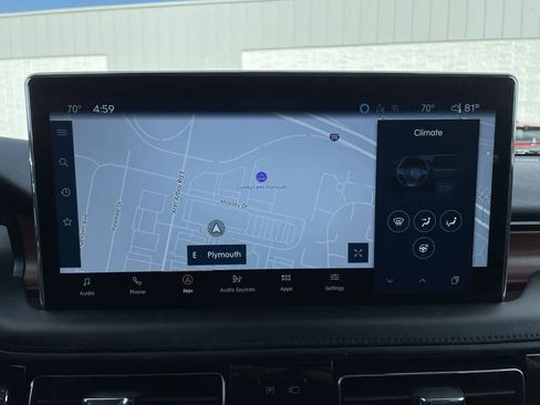 Used 2021 Lincoln Nautilus Reserve image 23