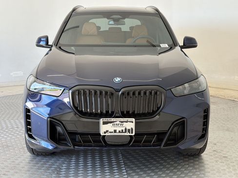 New 2026 BMW X5 xDrive50e w/ M Sport Package AWD/4WD image 5