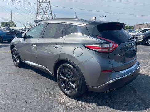 Used 2018 Nissan Murano SV w/ Premium Package FWD image 3