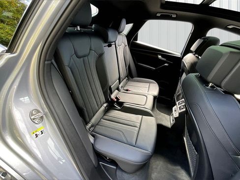 Certified 2025 Audi Q5 2.0T Premium Plus w/ Premium Plus Package image 25