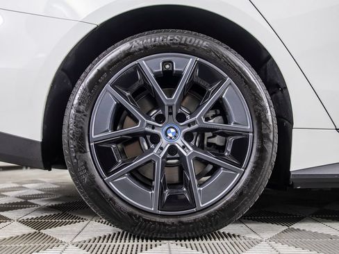 Used 2023 BMW i4 eDrive35 w/ Premium Package RWD image 40