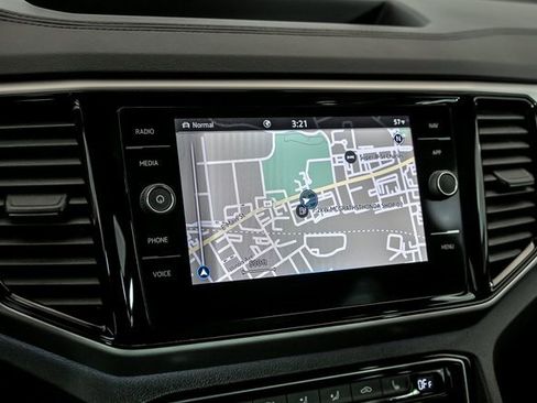 Certified 2023 Volkswagen Atlas Cross Sport SEL R-Line image 18