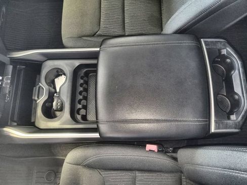 Used 2022 RAM 1500 Big Horn AWD/4WD image 21