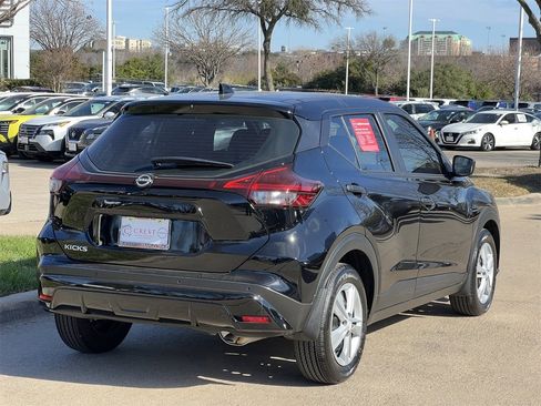 Certified 2025 Nissan Kicks Play S image 4