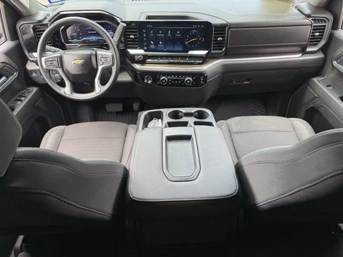 Used 2024 Chevrolet Silverado 1500 LT RWD image 12