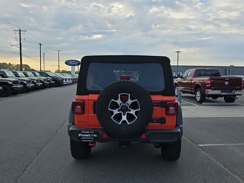Used 2023 Jeep Wrangler Unlimited Rubicon w/ LED Lighting Group AWD/4WD image 8