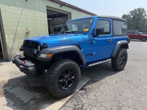 Used 2023 Jeep Wrangler Sport AWD/4WD image 7