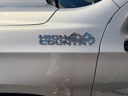 Used 2023 Chevrolet Tahoe High Country w/ Advanced Technology Package image 9