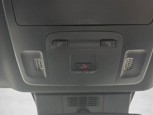 Used 2026 Toyota Camry SE FWD image 24