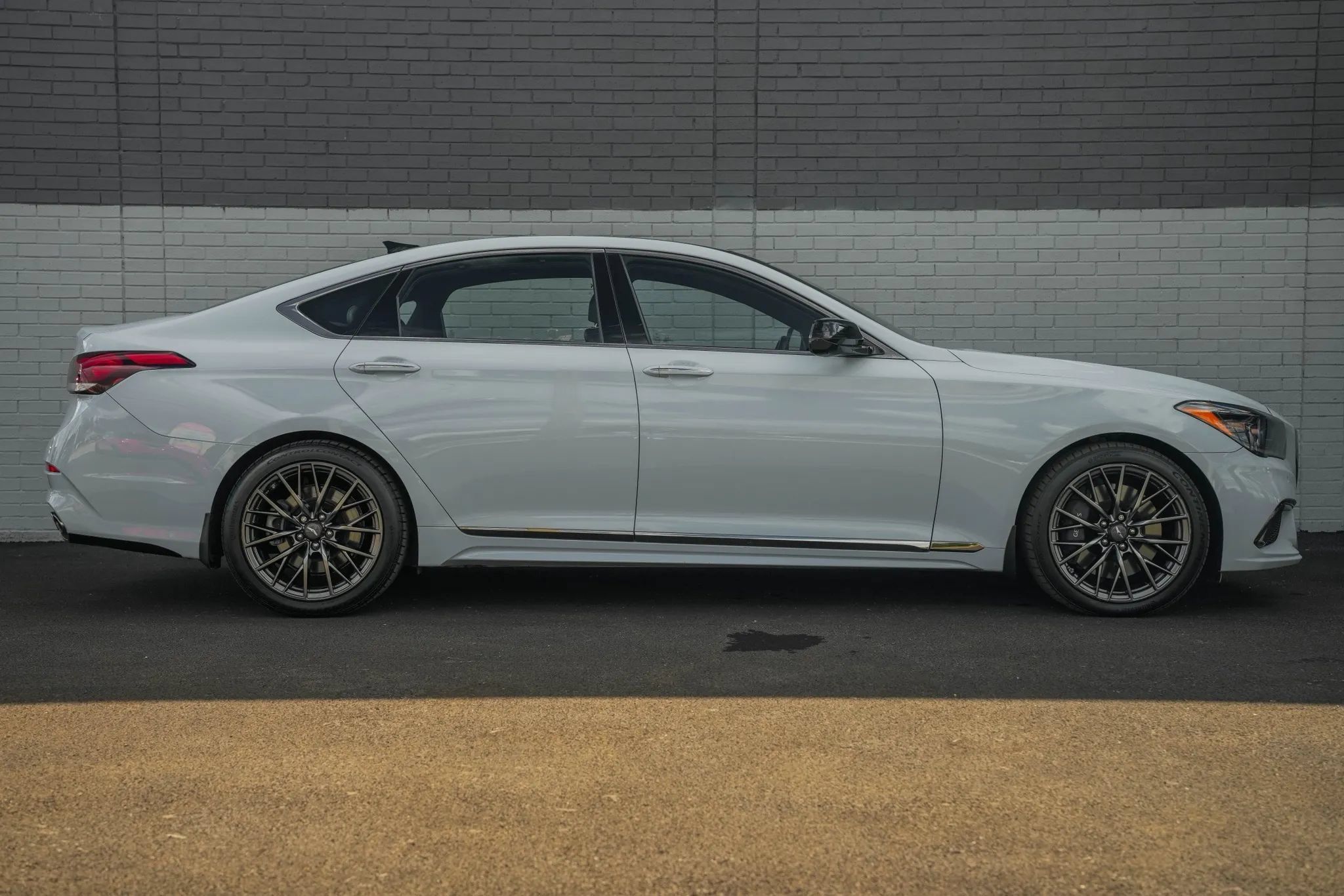 Used 2018 Genesis G80 3.3T Sport AWD/4WD image 4