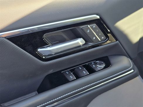 New 2025 GMC Sierra EV Denali image 12