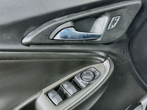 Used 2022 Chevrolet Malibu LT w/ Leather Package FWD image 18