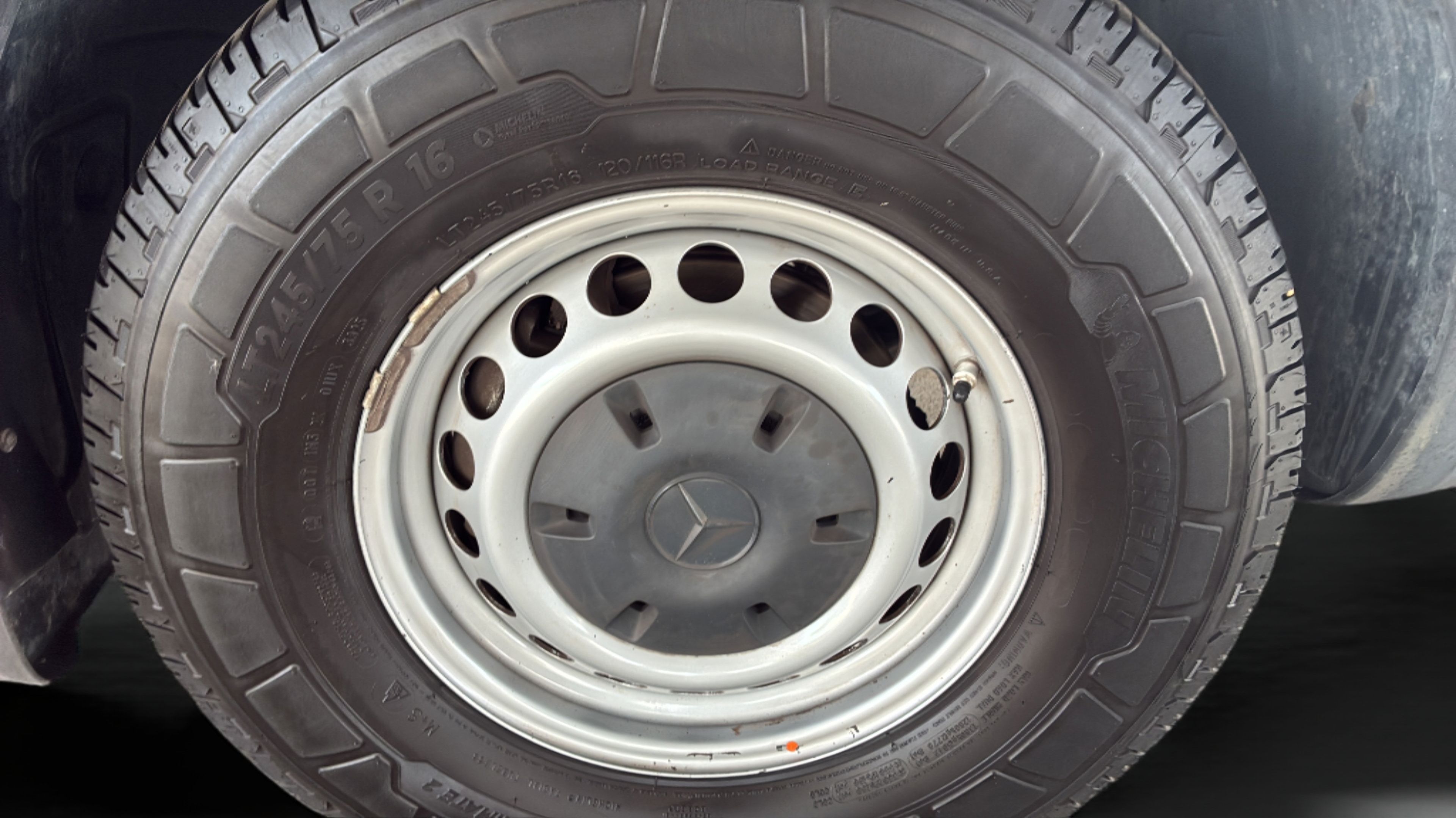 Used 2023 Mercedes-Benz Sprinter 2500 image 29