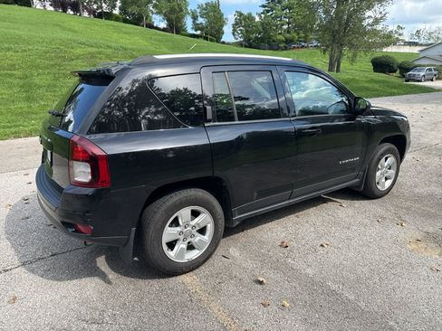 Used 2016 Jeep Compass Sport w/ Power Value Group FWD image 3
