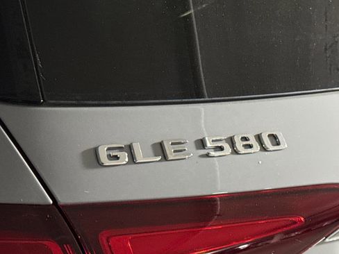 New 2026 Mercedes-Benz GLE 580 4MATIC image 19