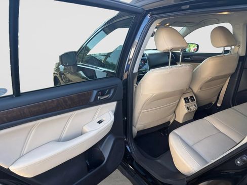 Used 2018 Subaru Outback 2.5i Limited AWD/4WD image 14