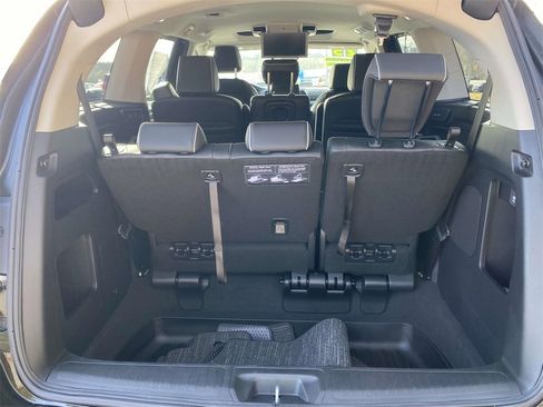 Used 2025 Honda Odyssey Elite image 32