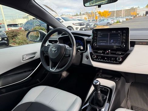 Certified 2022 Toyota Corolla XSE image 25