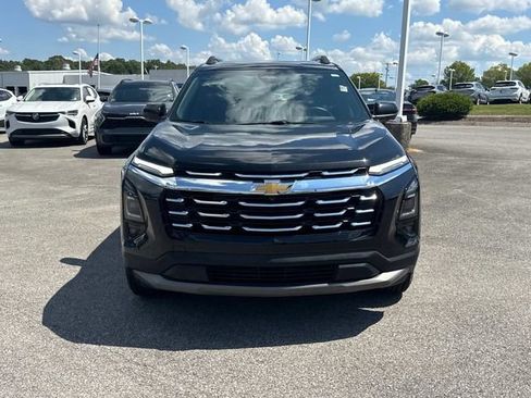 Used 2025 Chevrolet Equinox LT w/ Convenience Package II FWD image 9