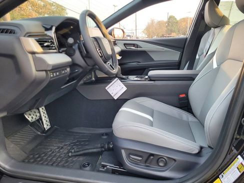 New 2026 Toyota Camry SE image 4