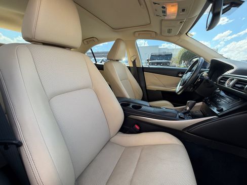 Used 2014 Lexus IS 250 w/ Navigation Package RWD image 19
