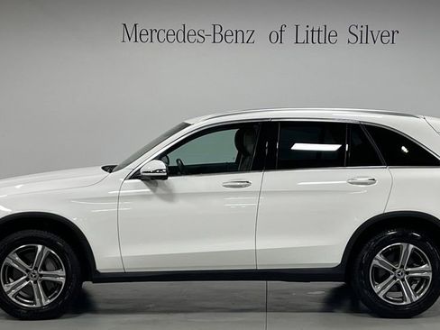 Used 2022 Mercedes-Benz GLC 300 4MATIC image 2