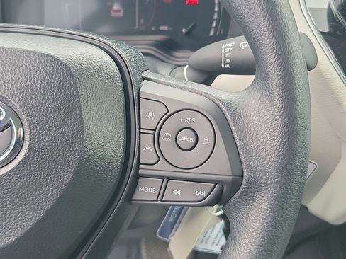 New 2026 Toyota Corolla Cross L image 19