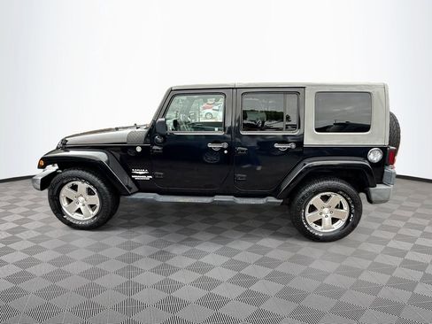 Used 2009 Jeep Wrangler Unlimited Sahara w/ Trailer Tow Group AWD/4WD image 9