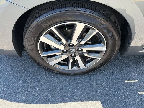 Used 2025 Nissan Versa S w/ S Plus Package FWD image 34