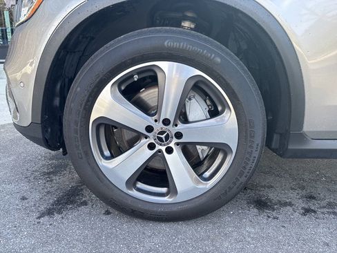 Used 2022 Mercedes-Benz GLC 300 GLC 300 w/ Premium Package Lite image 13