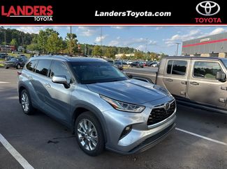 Used 2020 Toyota Highlander Limited FWD video 1