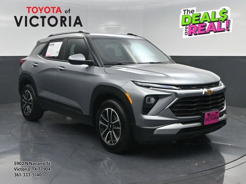 Used 2024 Chevrolet TrailBlazer LT image 1