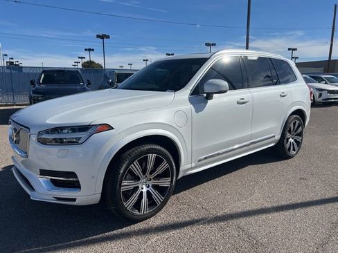 Used 2023 Volvo XC90 T8 Plus w/ Protection Package Premier image 7
