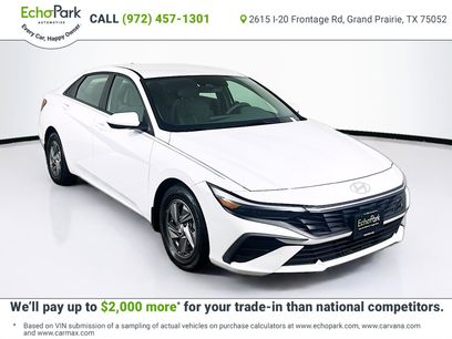 Used 2024 Hyundai Elantra SE