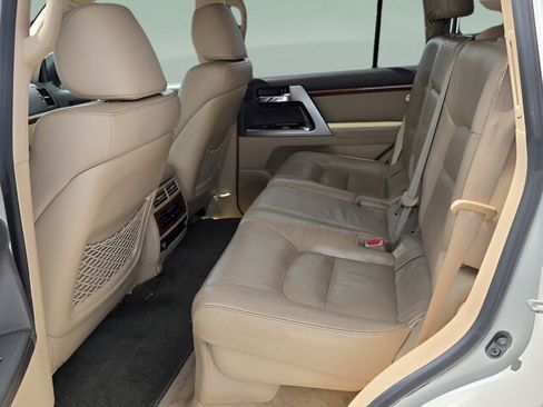 Used 2013 Toyota Land Cruiser AWD/4WD image 10
