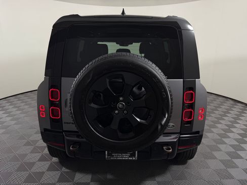 Used 2023 Land Rover Defender 110 X-Dynamic SE AWD/4WD image 9