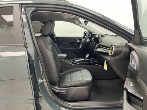 New 2026 Chevrolet Trax LT w/ Driver Confidence Package FWD image 13